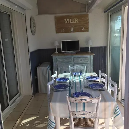 Holidayland 6 Ou 7 Personnes Avec Terrasse Et Place De Parking Privative *
