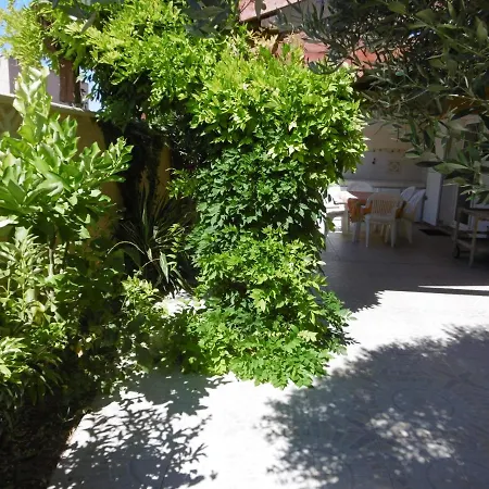 Holidayland 6 Ou 7 Personnes Avec Terrasse Et Place De Parking Privative Сasa de vacaciones *