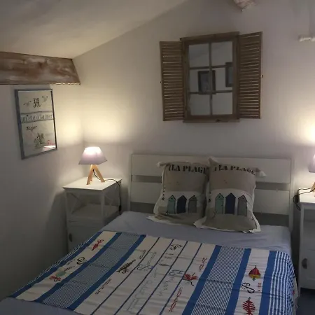 Holidayland 6 Ou 7 Personnes Avec Terrasse Et Place De Parking Privative Nyaraló