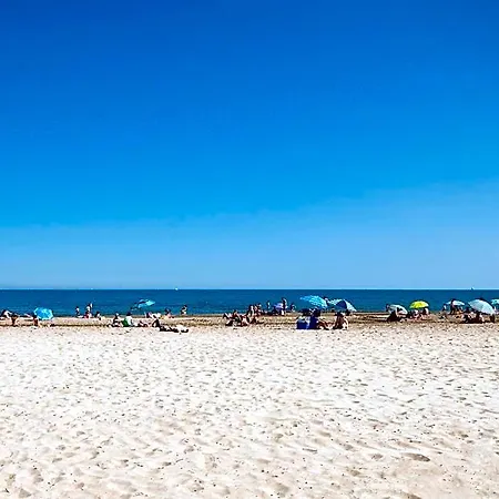 Holidayland 6 Ou 7 Personnes Avec Terrasse Et Place De Parking Privative Narbonne