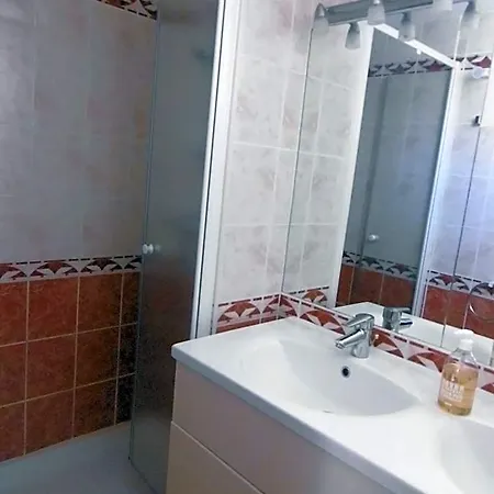 Holidayland 6 Ou 7 Personnes Avec Terrasse Et Place De Parking Privative * Narbonne