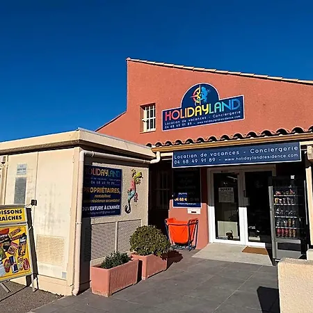 Holidayland 6 Ou 7 Personnes Avec Terrasse Et Place De Parking Privative بيت للعطل *