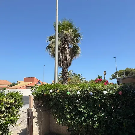 Holidayland 6 Ou 7 Personnes Avec Terrasse Et Place De Parking Privative Nyaraló *