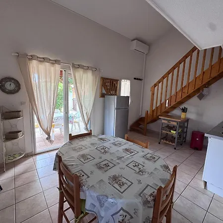 Holidayland 6 Ou 7 Personnes Avec Terrasse Et Place De Parking Privative *