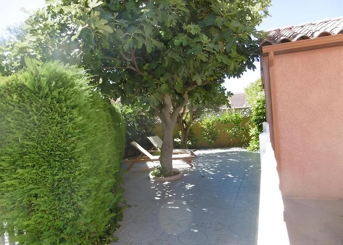 Casa vacanze Holidayland 6 Ou 7 Personnes Avec Terrasse Et Place De Parking Privative Narbona